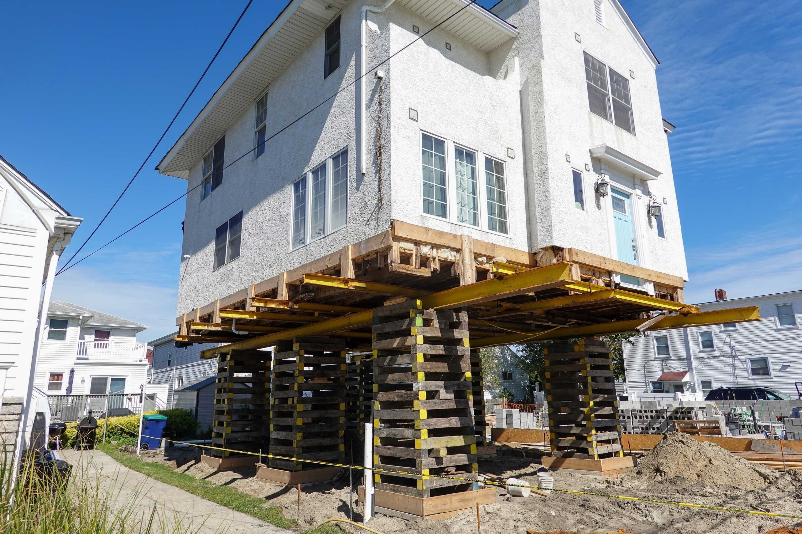 Located in Asheville, North Carolina, we are a company that specializes in house lifting, small distance house moving, piles and foundations.